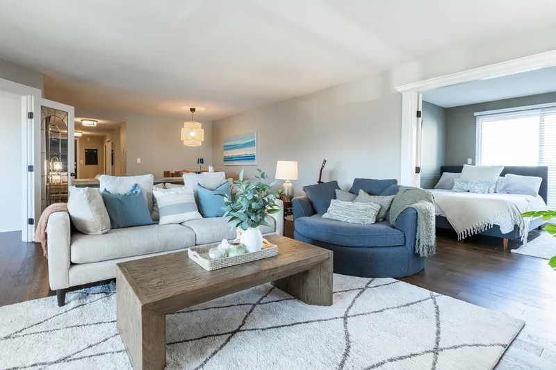 307 15367 BUENA VISTA AVENUE - photo 4 of 25