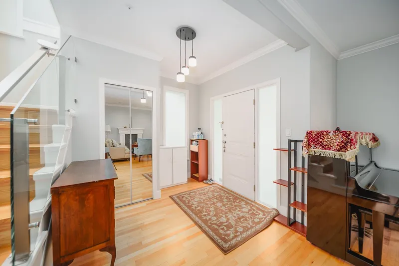 2726 W 42ND AVENUE - photo 2 of 25