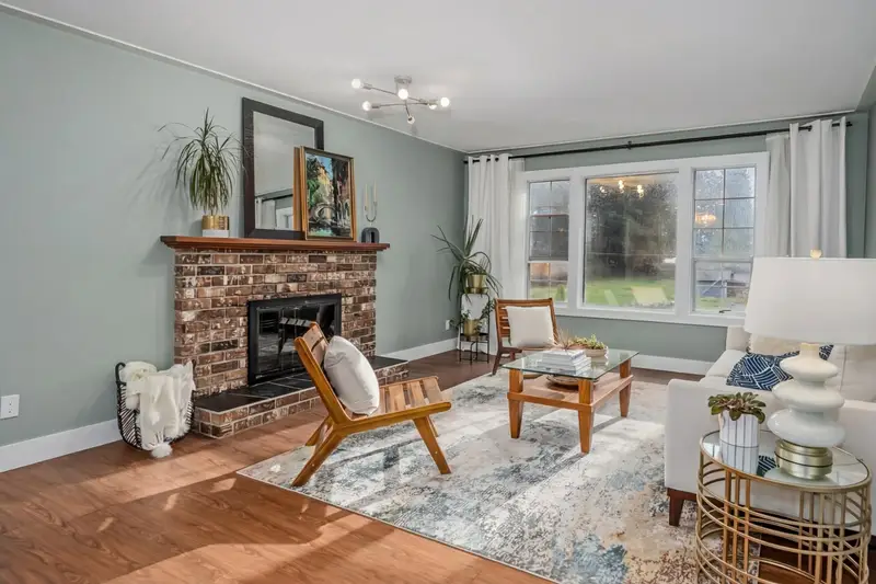 8442 HARMS STREET - photo 4 of 25