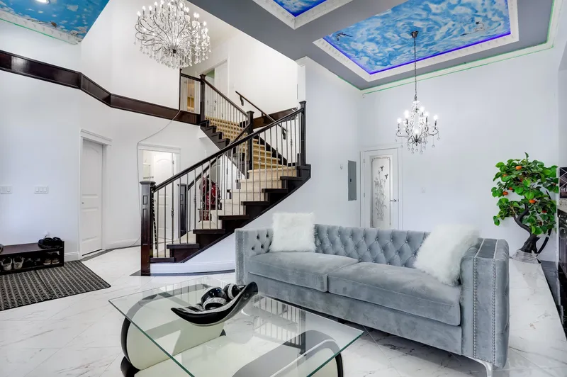 10289 139A STREET - photo 4 of 25