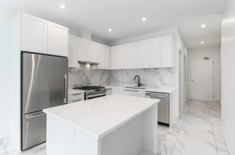 109 5415 BRYDON CRESCENT - photo 2 of 20