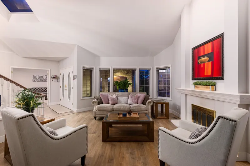 4702 STAHAKEN COURT - photo 4 of 25