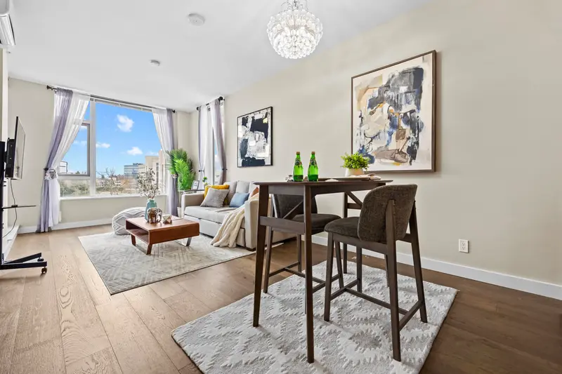 3018 5511 HOLLYBRIDGE WAY - photo 2 of 24