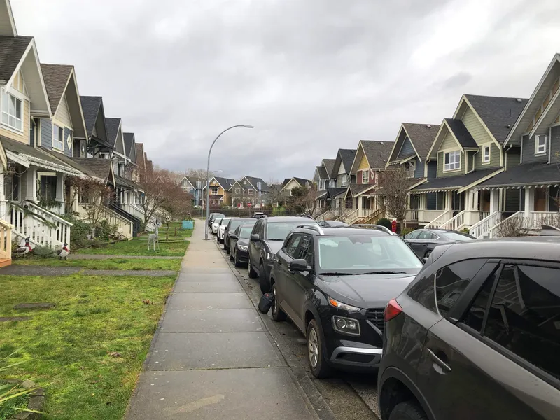 252 JENSEN STREET - photo 3 of 25