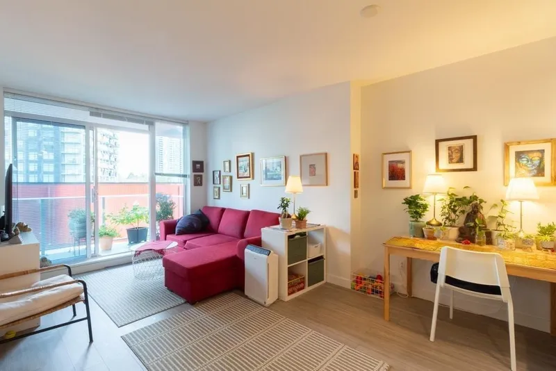 405 13655 FRASER HIGHWAY - photo 2 of 19