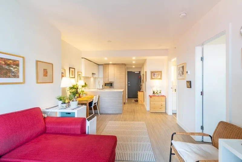 405 13655 FRASER HIGHWAY - photo 3 of 19