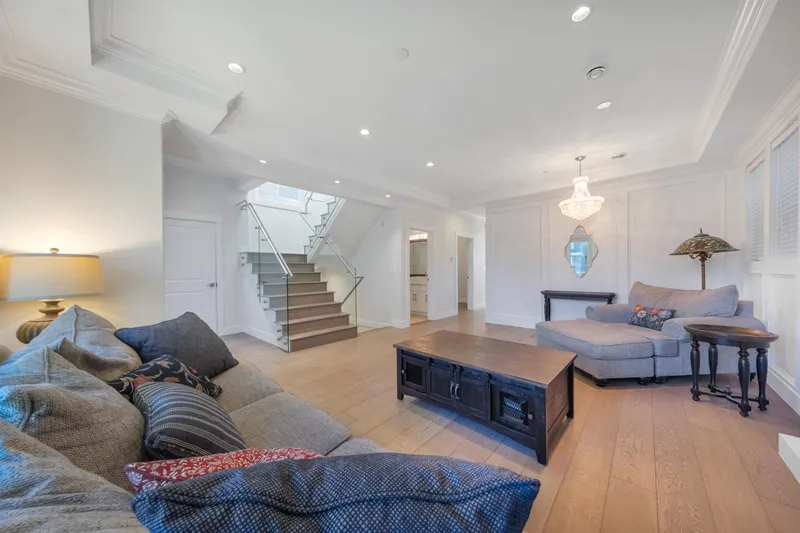 5887 BATTISON STREET - photo 2 of 25