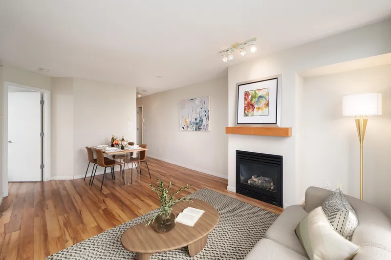 905 1316 W 11TH AVENUE - photo 3 of 25