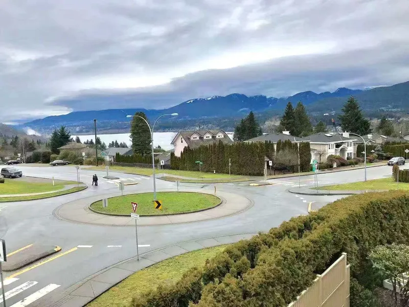 7204 RIDGE DRIVE - photo 2 of 3