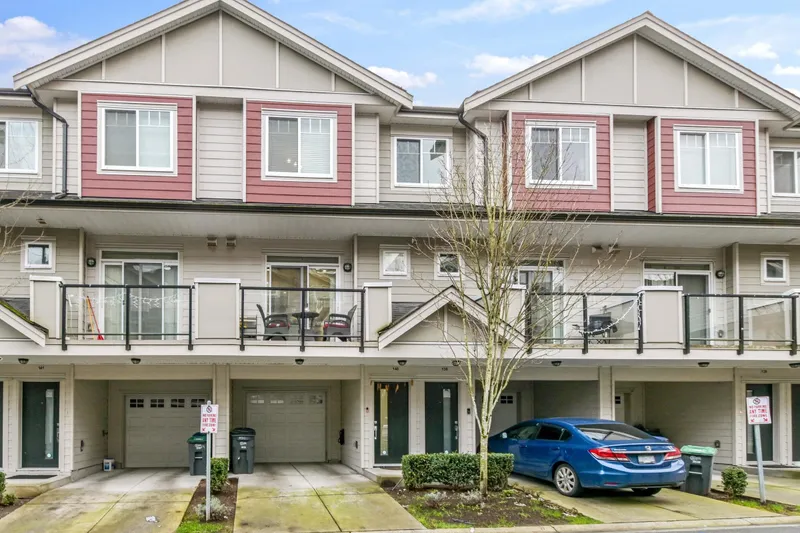 140 13898 64 AVENUE - photo 2 of 25