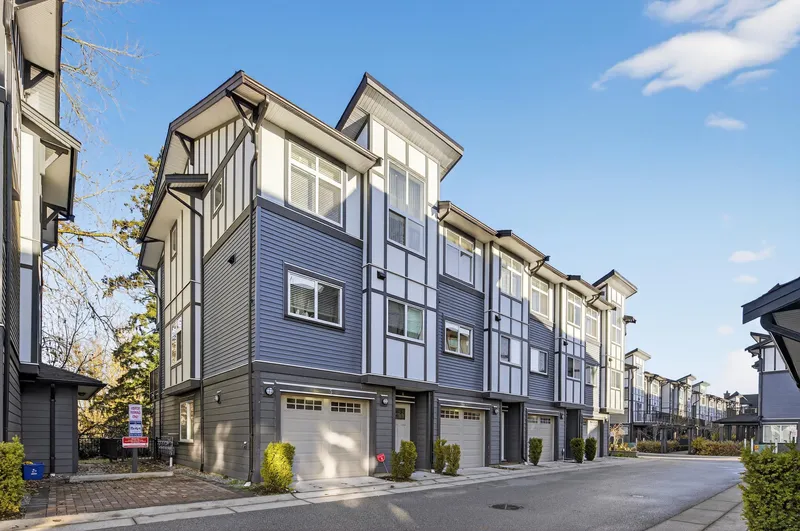 4 9680 ALEXANDRA ROAD - photo 3 of 25