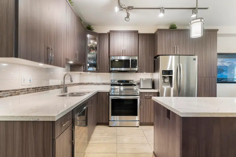 B422 20716 WILLOUGHBY TOWN CENTRE DRIVE - photo 4 of 25