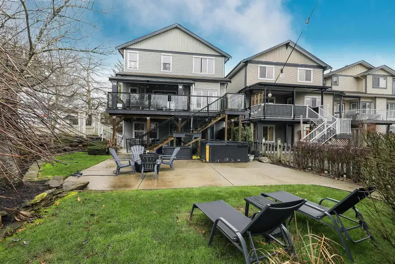 36210 AUGUSTON PARKWAY - photo 2 of 25