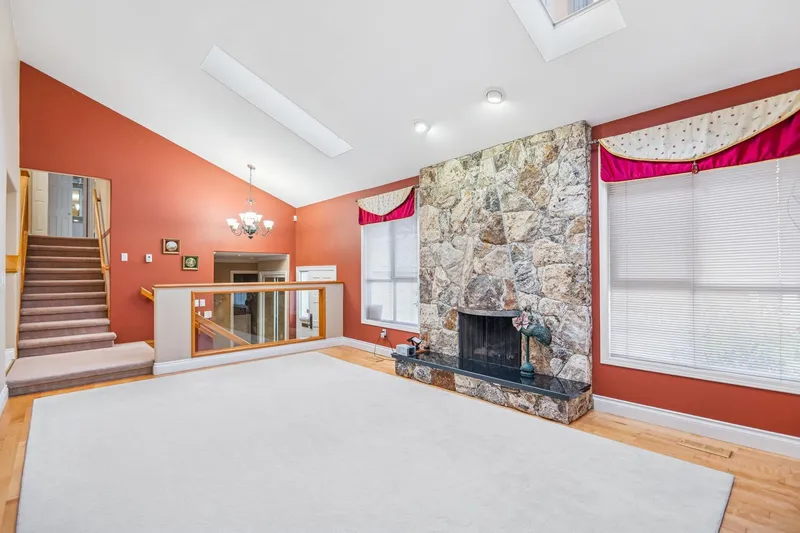 8340 LUNEN ROAD - photo 3 of 25