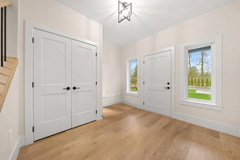 13586 FOREMAN DRIVE - photo 4 of 25