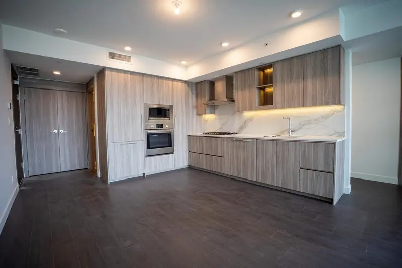 2509 13768 100 AVENUE - photo 1 of 3