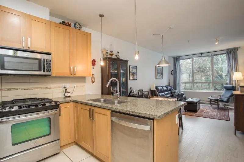 223 15988 26 AVENUE - photo 1 of 25