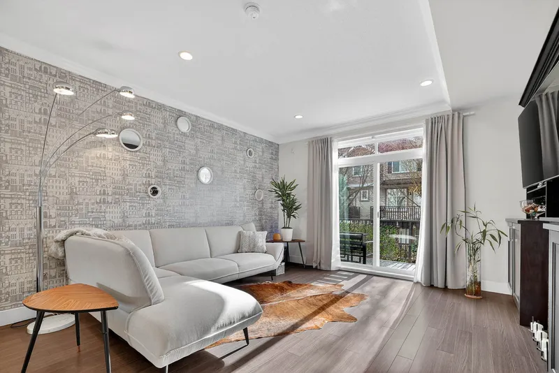 20 3039 156 STREET - photo 3 of 25