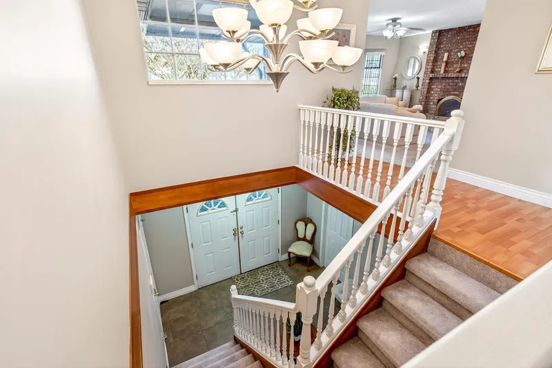 15110 95A AVENUE - photo 4 of 25