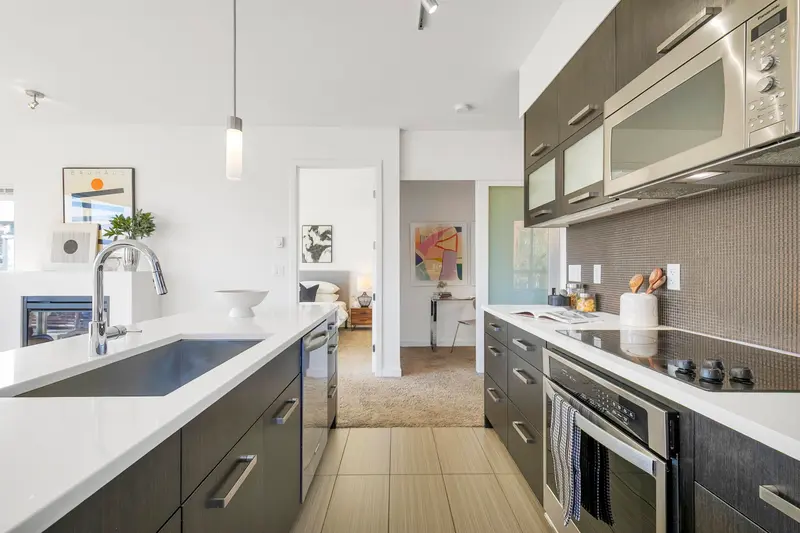 206 3333 MAIN STREET - photo 4 of 25