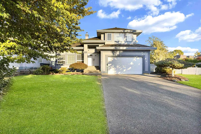 7880 154 STREET - photo 1 of 25