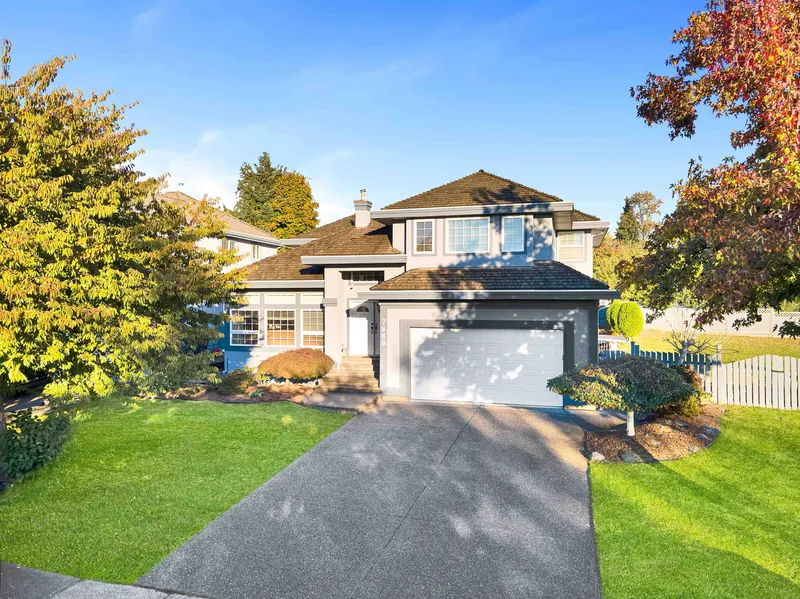 7880 154 STREET - photo 2 of 25