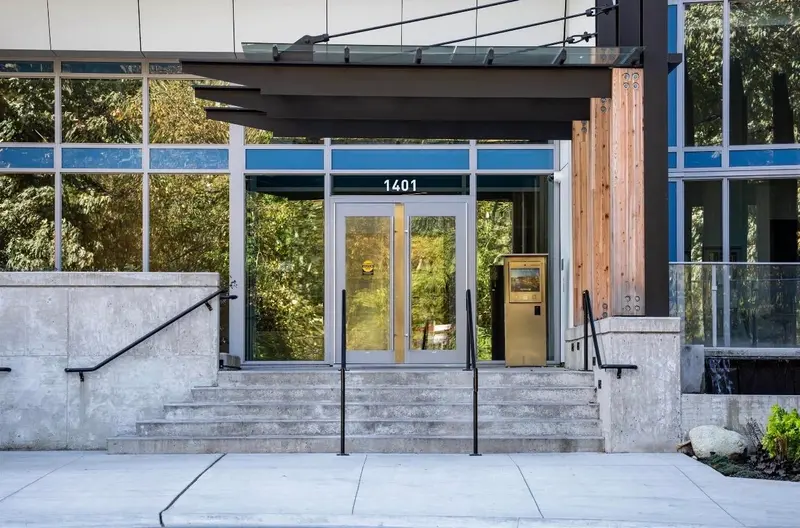 2005 1401 HUNTER STREET - photo 2 of 25