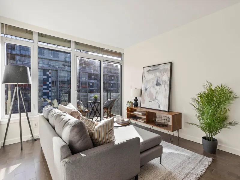 608 38 W 1ST AVENUE - photo 3 of 25