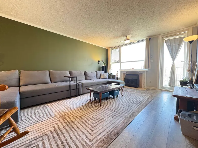 305 1250 QUAYSIDE DRIVE - photo 1 of 25