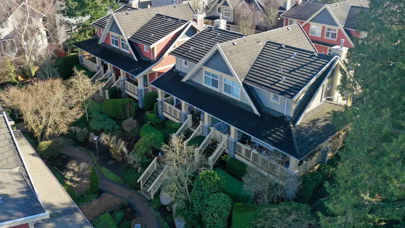 21 15255 36 AVENUE - photo 2 of 25