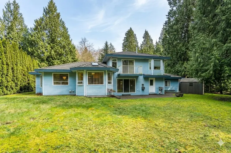 10021 161 STREET - photo 3 of 25