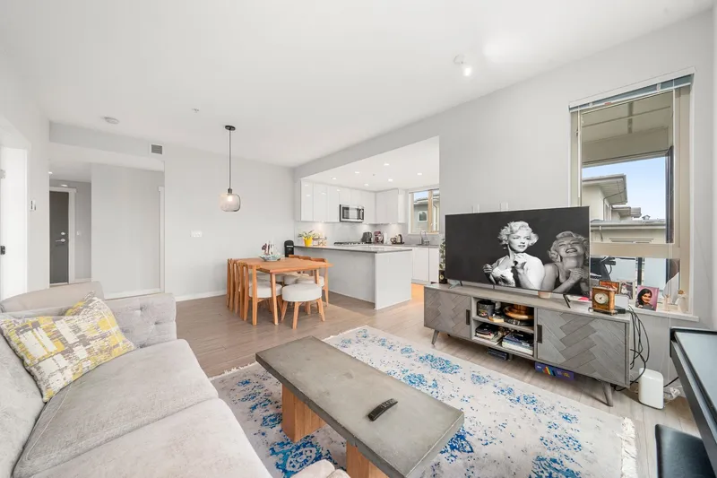 503 2632 LIBRARY LANE - photo 2 of 25