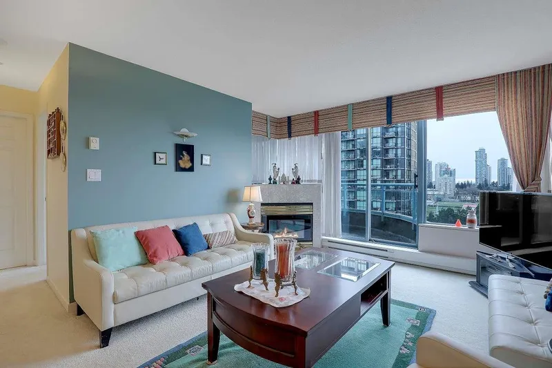 1402 13353 108 AVENUE - photo 3 of 25