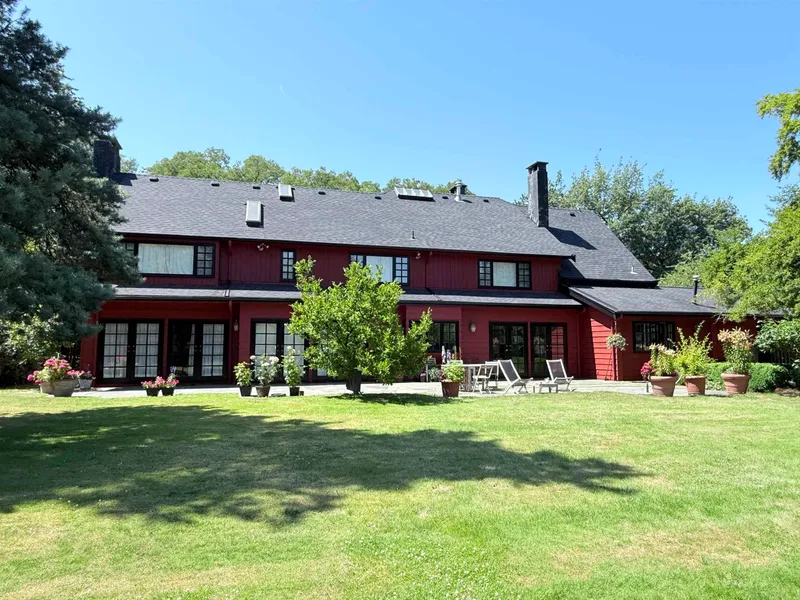 6786 BLENHEIM STREET - photo 3 of 25