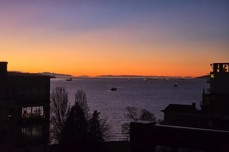 808 1330 HARWOOD STREET - photo 2 of 25