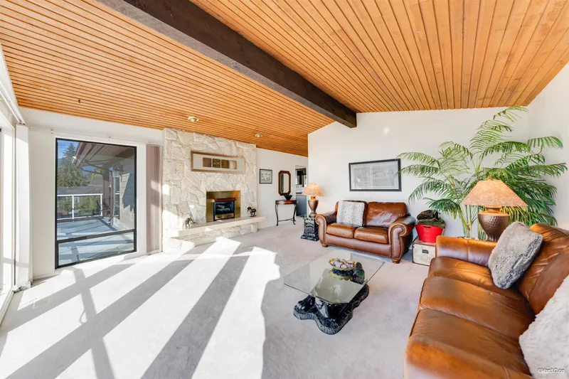 3 CRAWFORD BAY - photo 4 of 25