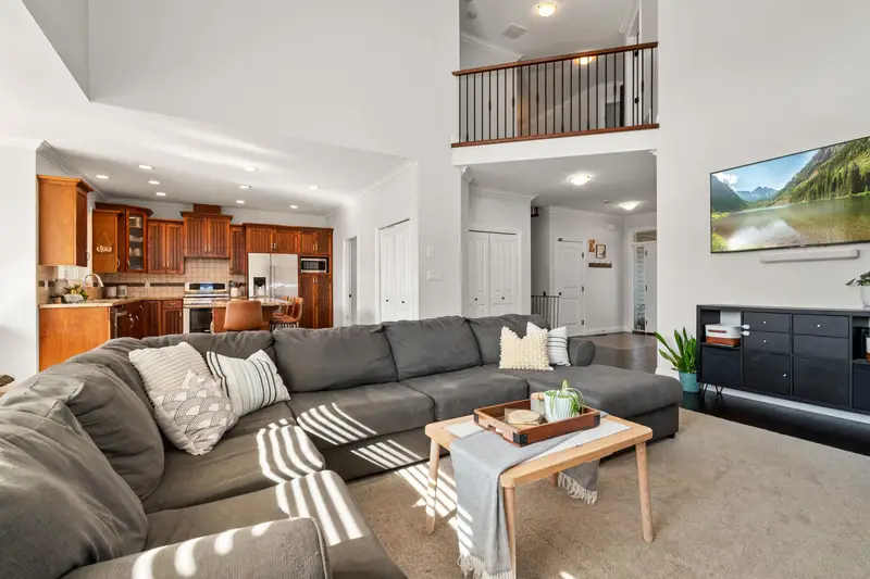 45748 SAFFLOWER CRESCENT - photo 4 of 25