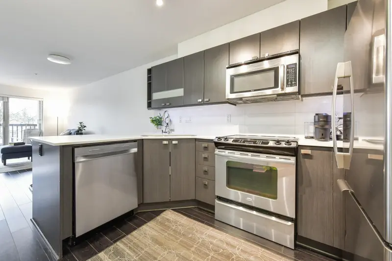 426 21009 56 AVENUE - photo 2 of 25