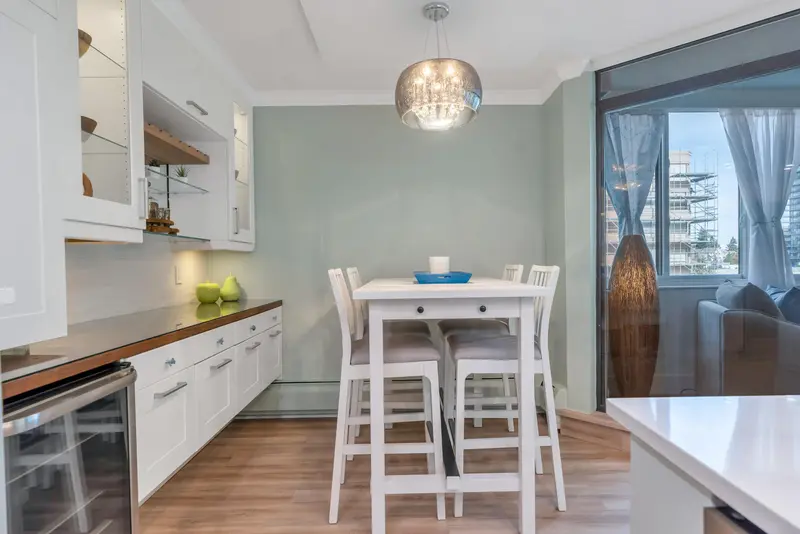 402 1480 FOSTER STREET - photo 3 of 25