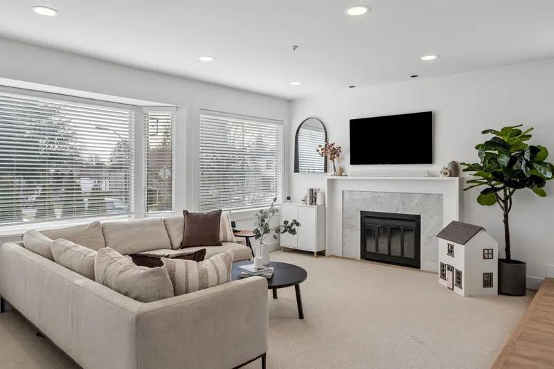 5921 ONTARIO STREET - photo 1 of 25