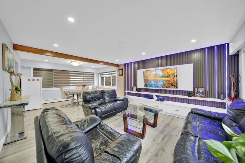 11465 139A STREET - photo 1 of 25