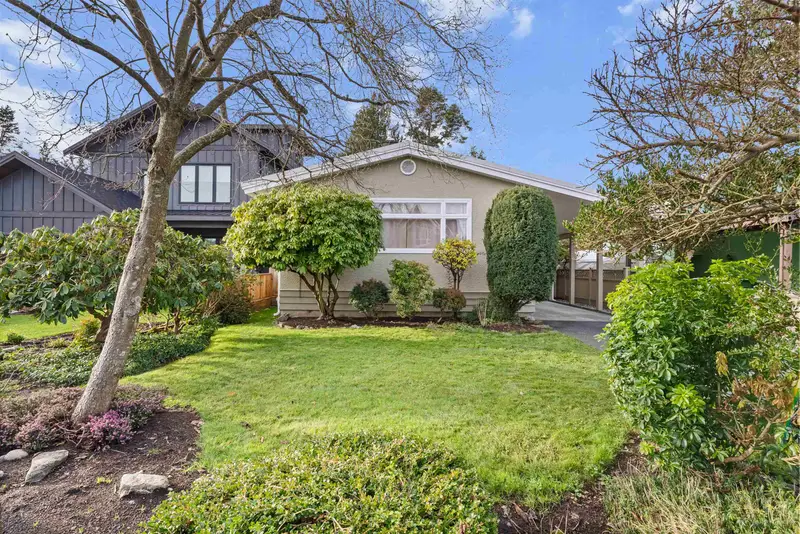 1721 DUNCAN DRIVE - photo 2 of 25