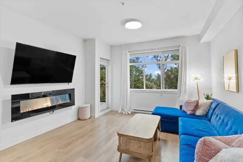 309 5415 BRYDON CRESCENT - photo 3 of 21