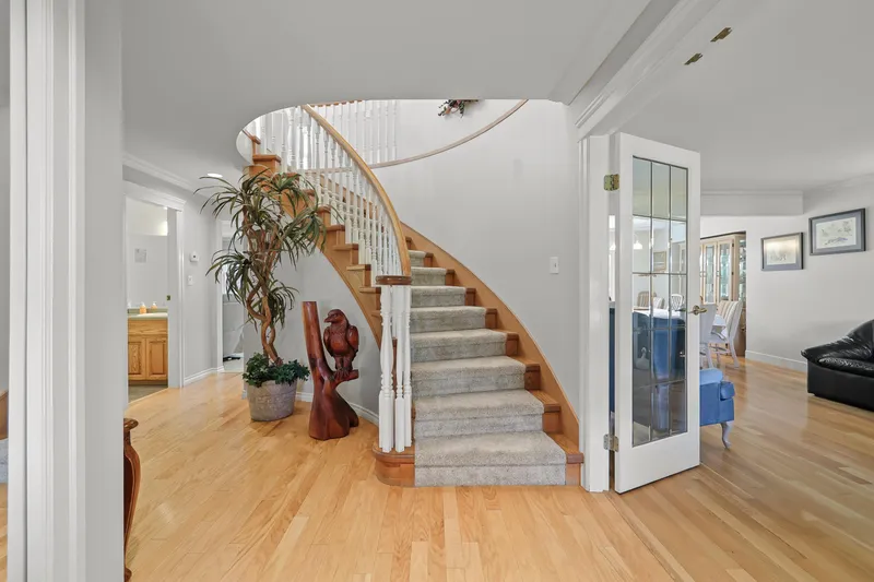 14860 82A AVENUE - photo 2 of 25