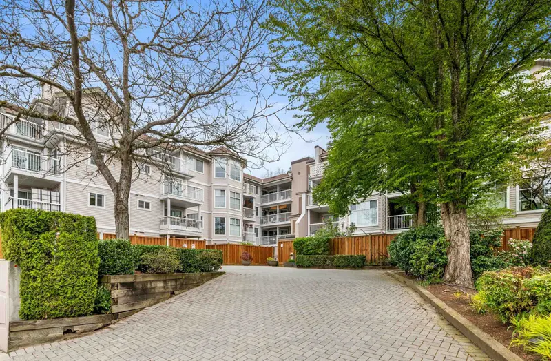 401 2678 DIXON STREET - photo 2 of 25