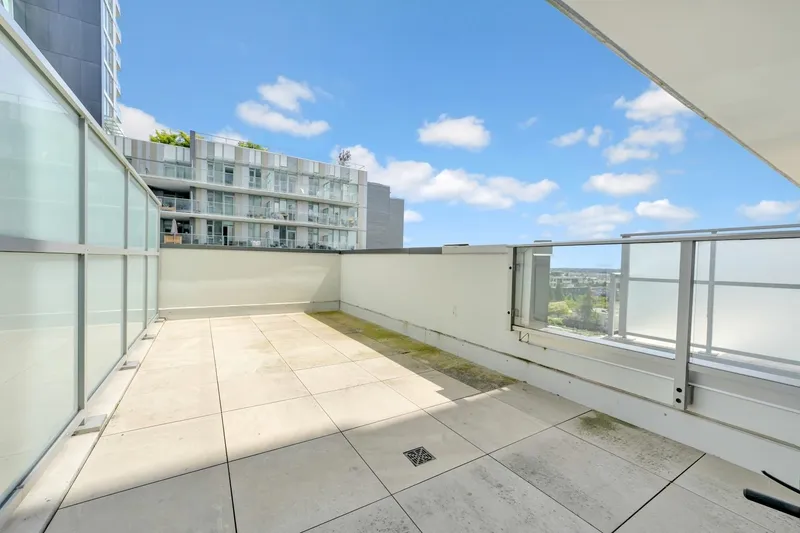 602 7418 PAULSON STREET - photo 4 of 25