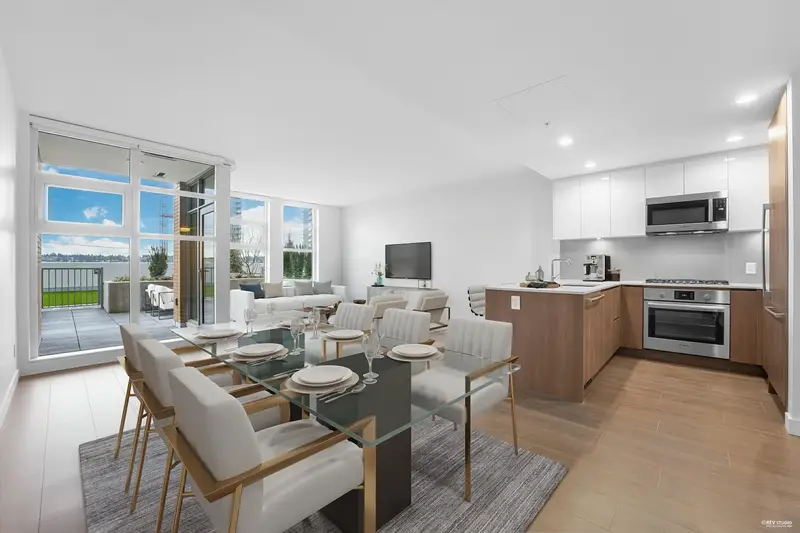 205 618 CARNARVON STREET - photo 3 of 25