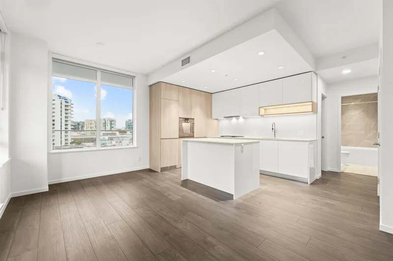 601 6200 MINORU BOULEVARD - photo 1 of 25