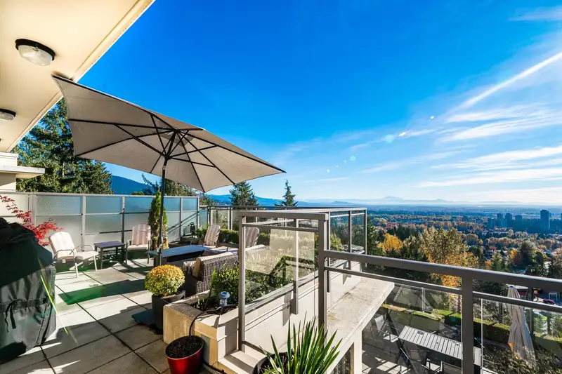 1004 1415 PARKWAY BOULEVARD - photo 2 of 25