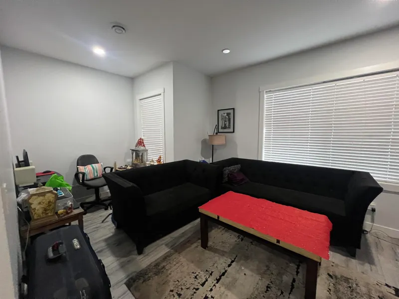 47 5867 129 STREET - photo 3 of 11